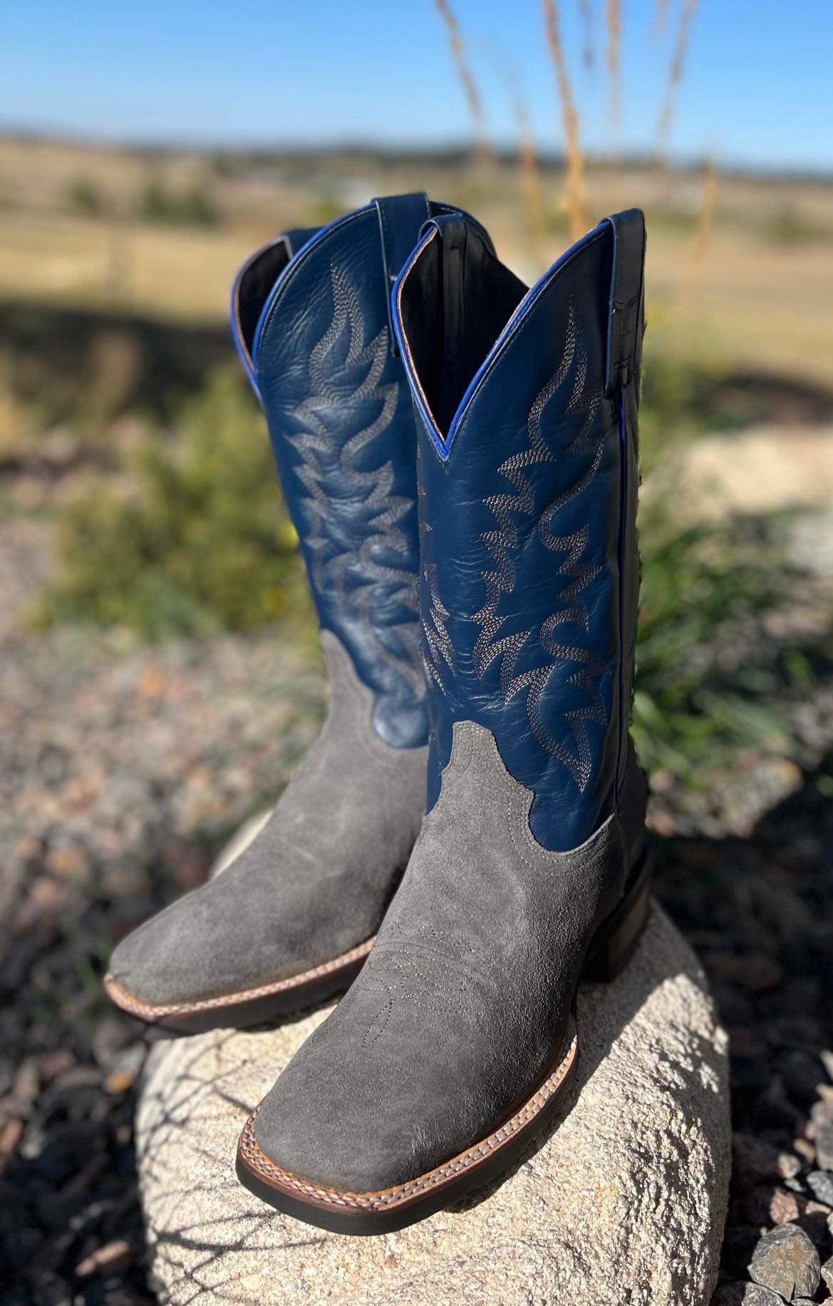 Men’s Rough Out Cowboy Boot – Gray Rough-out